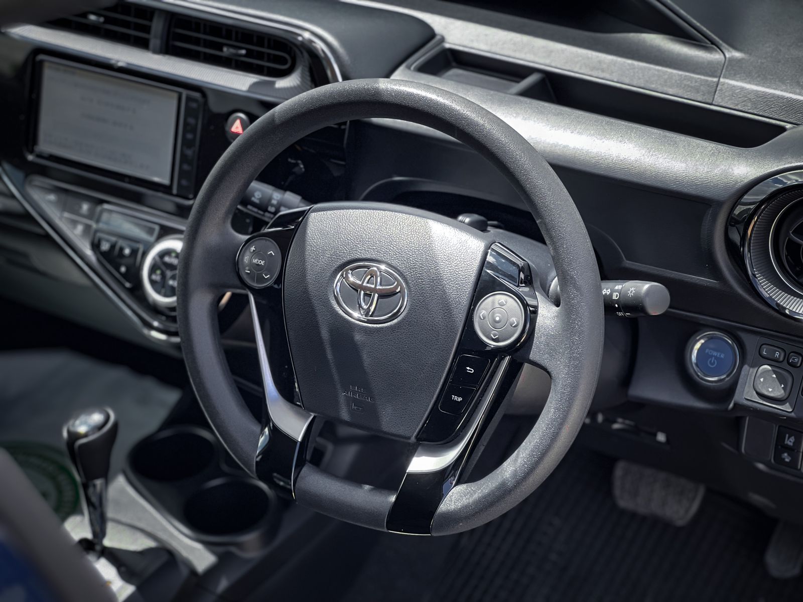 toyota aqua interior